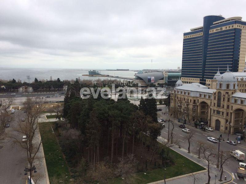 Rent, old building, 3 room, 85 m², Baku, Nasimi r, 28 may m.