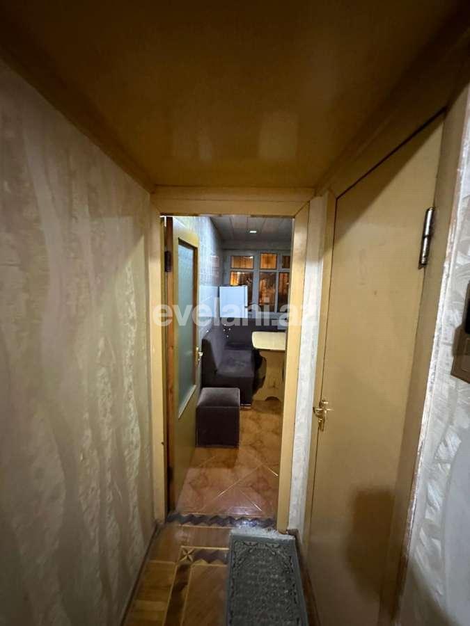 Satılır, köhnə tikili, 4 otaqlı, 120 m², Bakı, Yasamal r, Elmlər Akademiyası m.