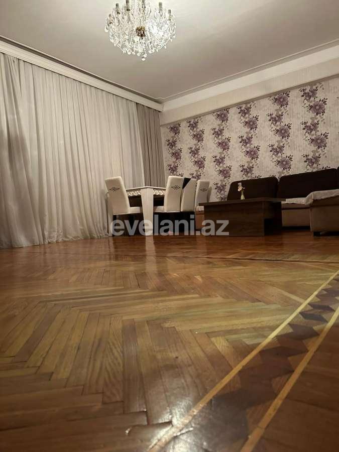 Satılır, köhnə tikili, 4 otaqlı, 120 m², Bakı, Yasamal r, Elmlər Akademiyası m.