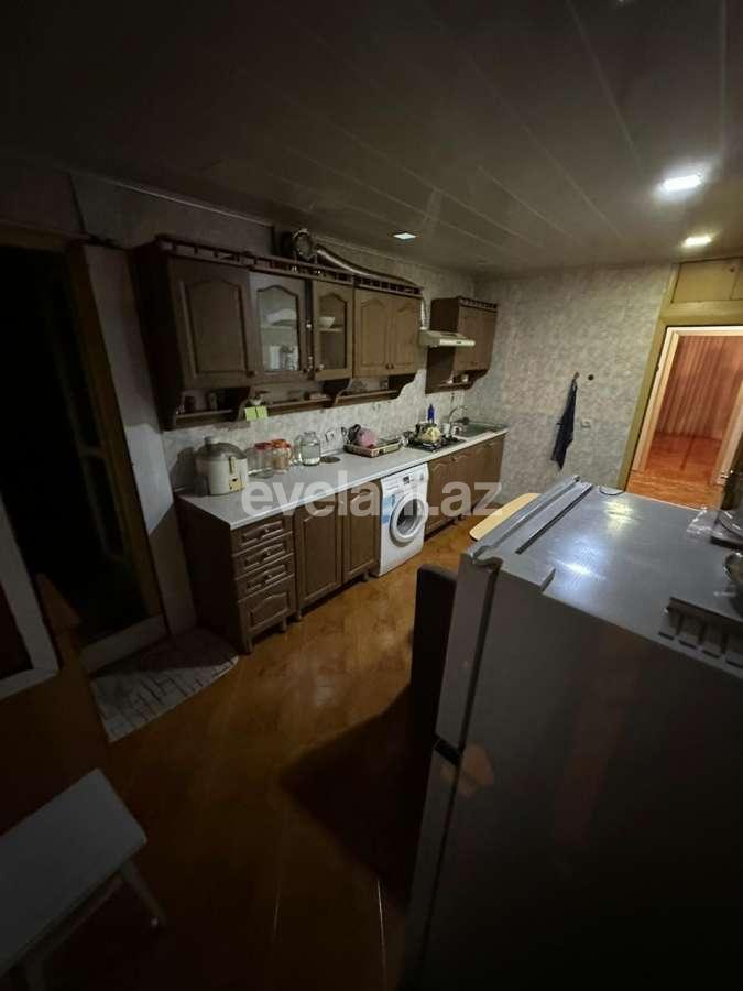 Satılır, köhnə tikili, 4 otaqlı, 120 m², Bakı, Yasamal r, Elmlər Akademiyası m.