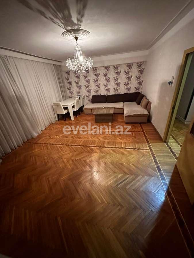 Satılır, köhnə tikili, 4 otaqlı, 120 m², Bakı, Yasamal r, Elmlər Akademiyası m.