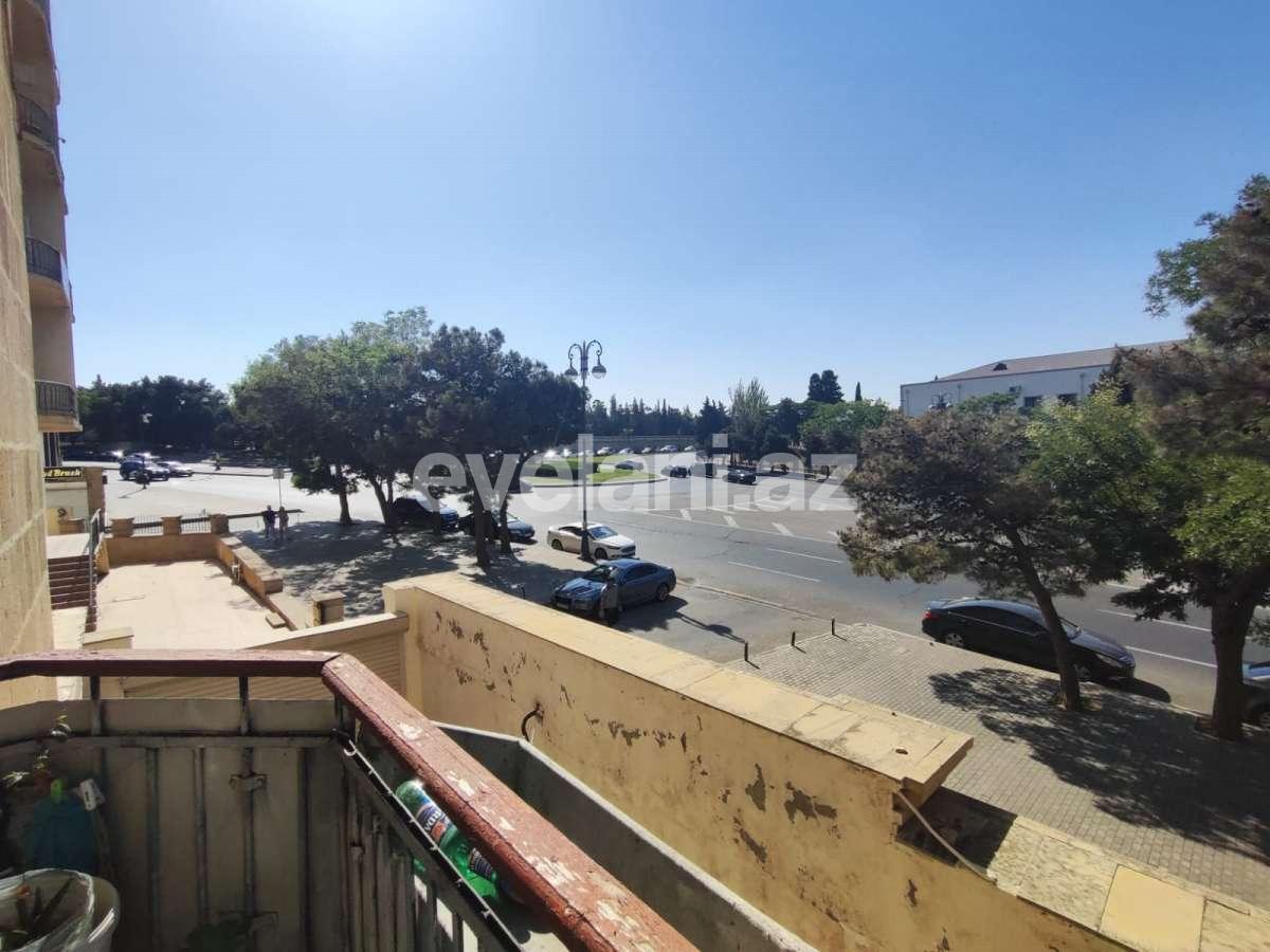 Sale, old building, 4 room, 168 m², Baku, Yasamal r, Elmlar Akademiyası m.