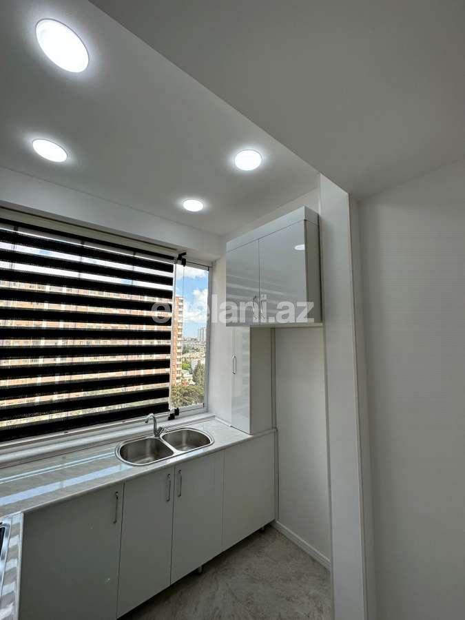 Satılır, yeni tikili, 3 otaqlı, 70 m², Bakı, Nizami r, Qara Qarayev m.