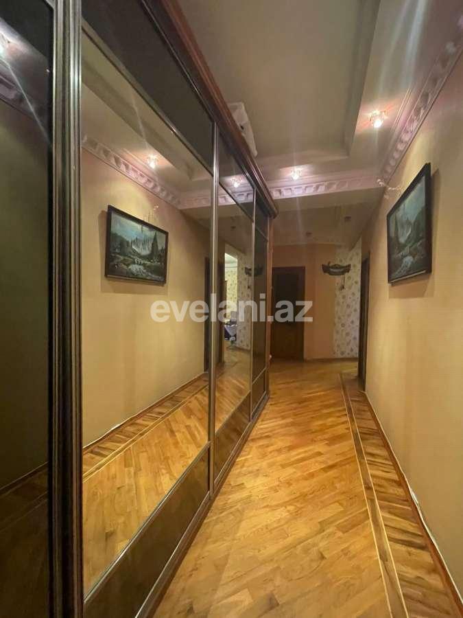 Satılır, yeni tikili, 3 otaqlı, 135 m², Bakı, Nizami r, Qara Qarayev m.