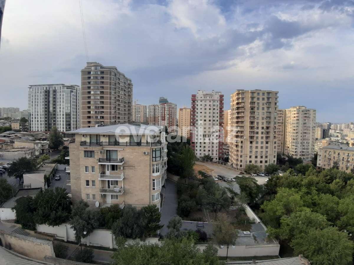 Satılır, yeni tikili, 5 otaqlı, 207 m², Bakı, Yasamal r, Elmlər Akademiyası m.