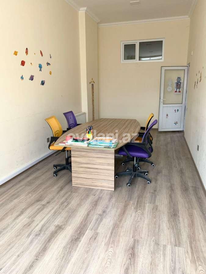 Kirayə verilir, ofis, 8 otaqlı, 125 m², Bakı, Yasamal r, Elmlər Akademiyası m.