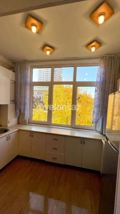 Сдаётся, вторичка, 2-комнаты, 60 m², Баку, Сабаильский r, Ичери Шехер m.