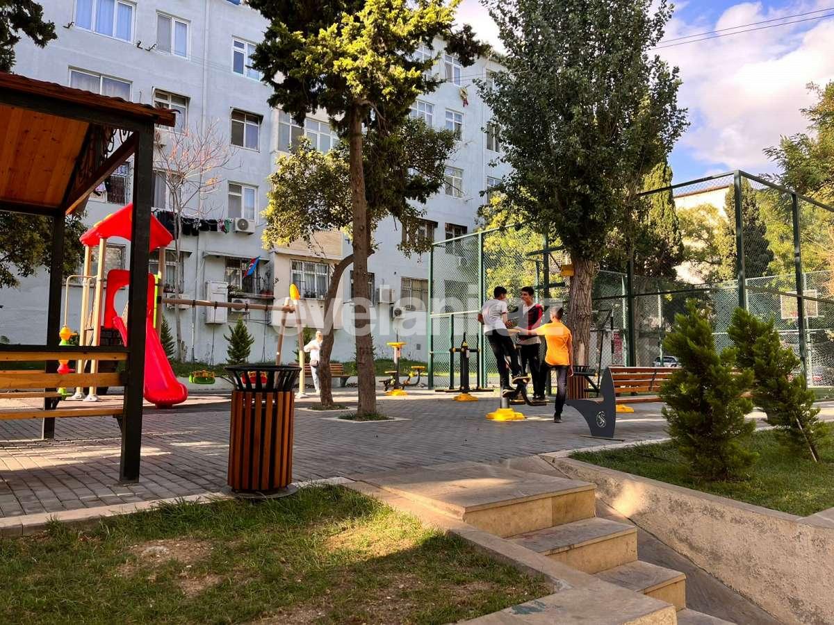 Satılır, köhnə tikili, 3 otaqlı, 55 m², Bakı, Nəsimi r, 1-ci mikrorayon q.