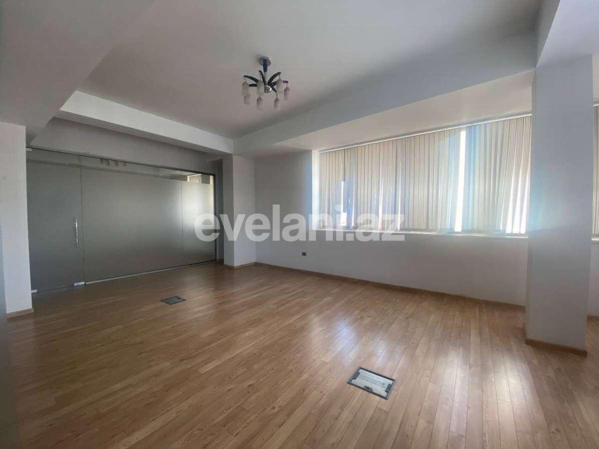 Kirayə verilir, ofis, 24 otaqlı, 1320 m², Bakı, Xətai r.