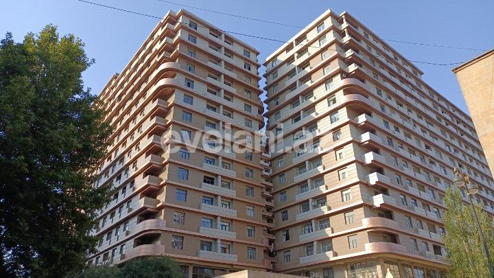 Satılır, yeni tikili, 3 otaqlı, 138 m², Bakı, Nəsimi r, 28 may m.