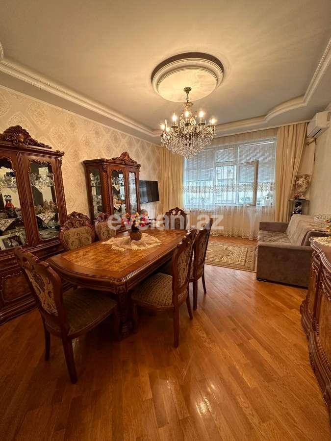 Satılır, yeni tikili, 3 otaqlı, 85 m², Bakı, Binəqədi r, 8-ci mikrorayon q, Azadlıq prospekti m.