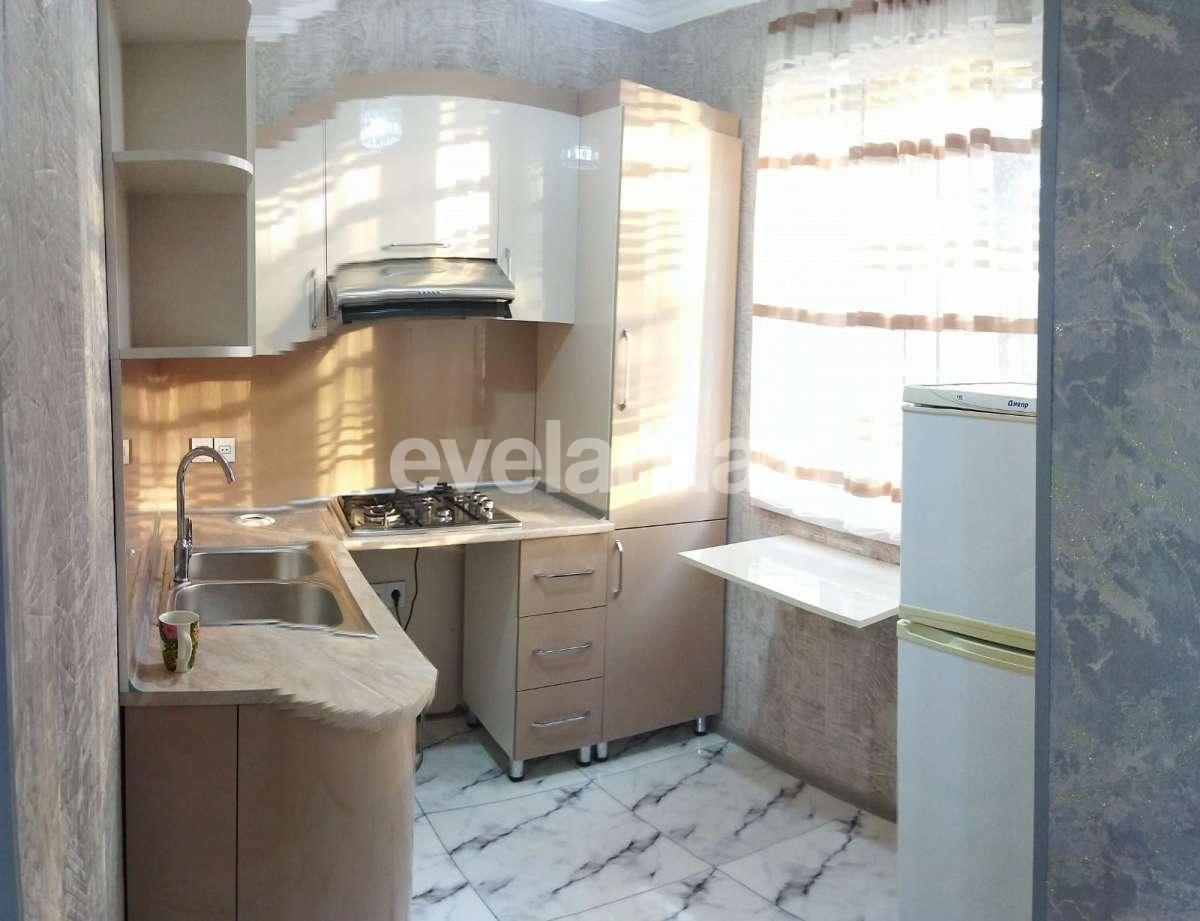 Rent, old building, 2 room, 70 m², Baku, Yasamal r, Inshaatchilar m.