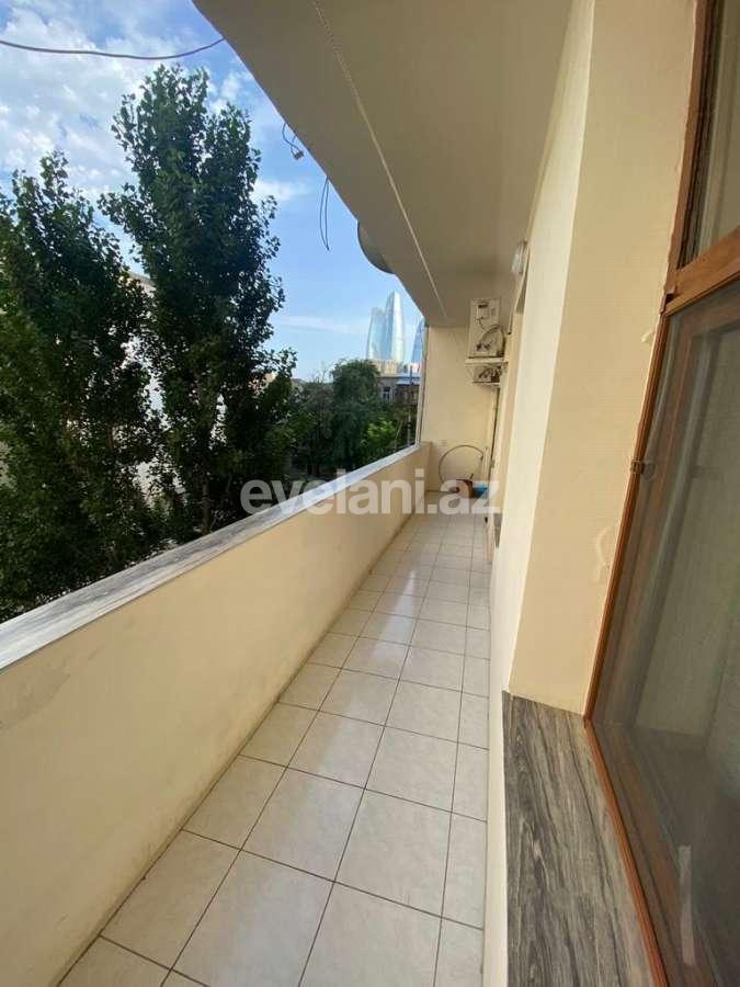 Rent, old building, 4 room, 110 m², Baku, Sabail r.