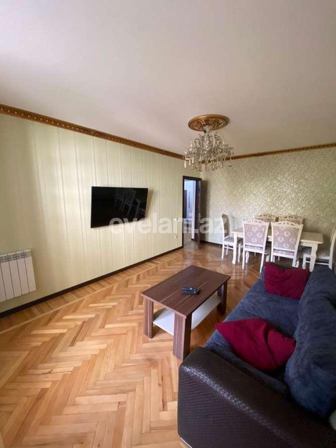 Rent, old building, 4 room, 110 m², Baku, Sabail r.