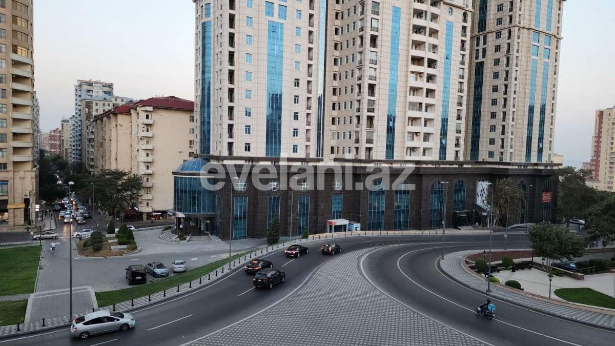 Продаётся, вторичка, 3-комнаты, 85.98 m², Баку, Ясамальский r, Элмляр Академиясы m.