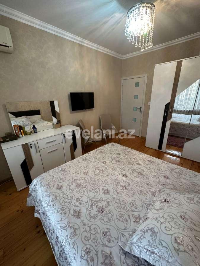 Satılır, köhnə tikili, 3 otaqlı, 90 m², Bakı, Nizami r, Qara Qarayev m.