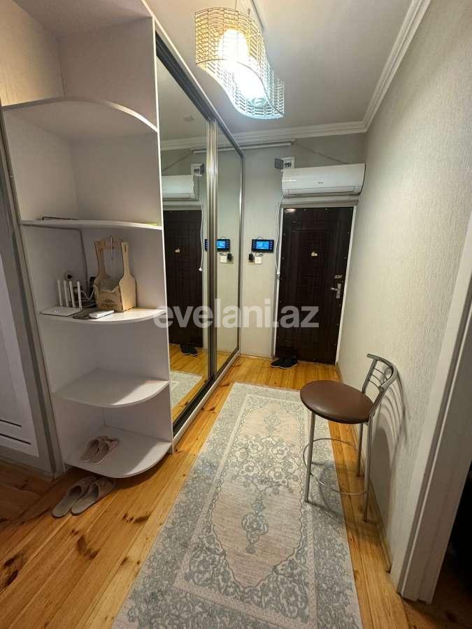 Satılır, köhnə tikili, 3 otaqlı, 90 m², Bakı, Nizami r, Qara Qarayev m.