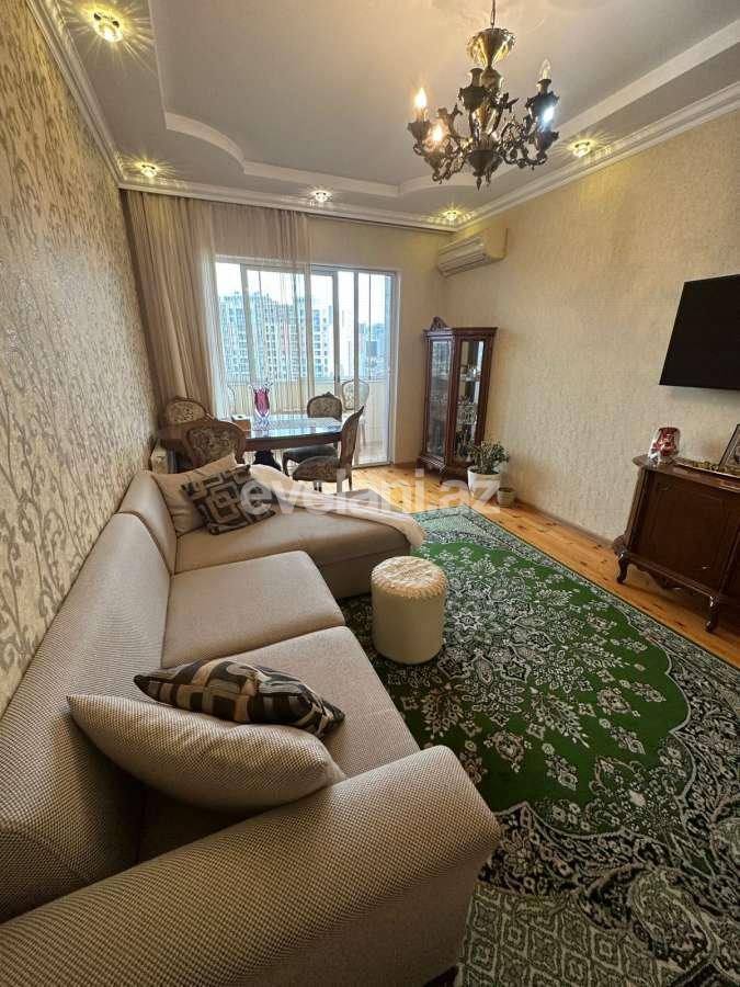 Satılır, köhnə tikili, 3 otaqlı, 90 m², Bakı, Nizami r, Qara Qarayev m.