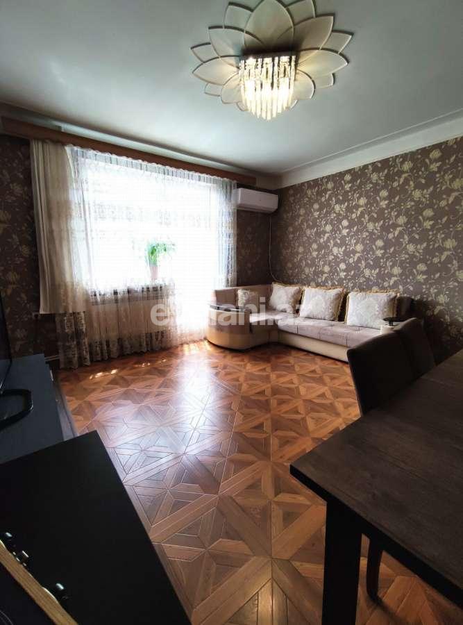 Sale, old building, 3 room, 70 m², Baku, Yasamal r, Elmlar Akademiyası m.