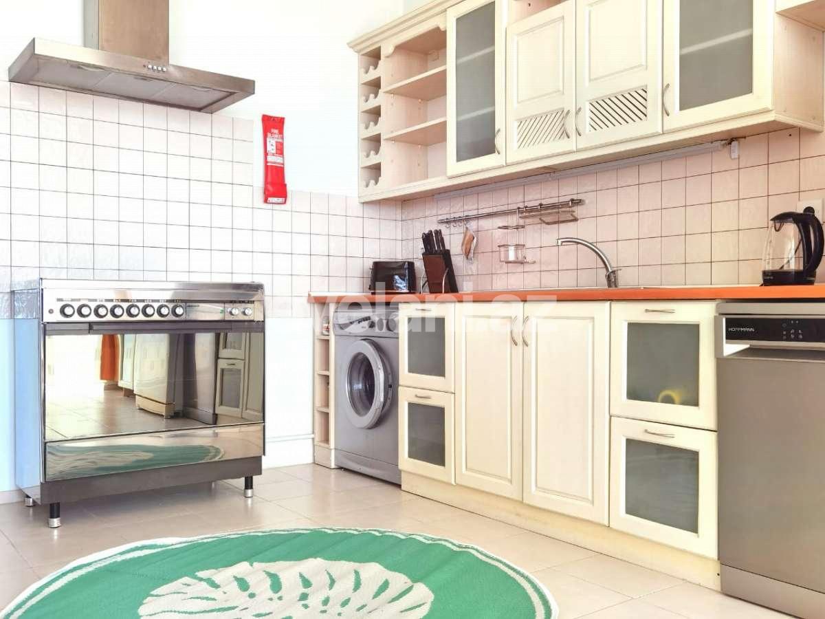 Kirayə verilir, yeni tikili, 3 otaqlı, 139.99 m², Bakı, Yasamal r, Elmlər Akademiyası m.