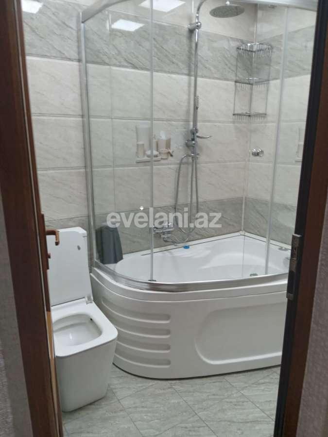 Satılır, köhnə tikili, 3 otaqlı, 50 m², Bakı, Nizami r, Xalqlar Dostluğu m.