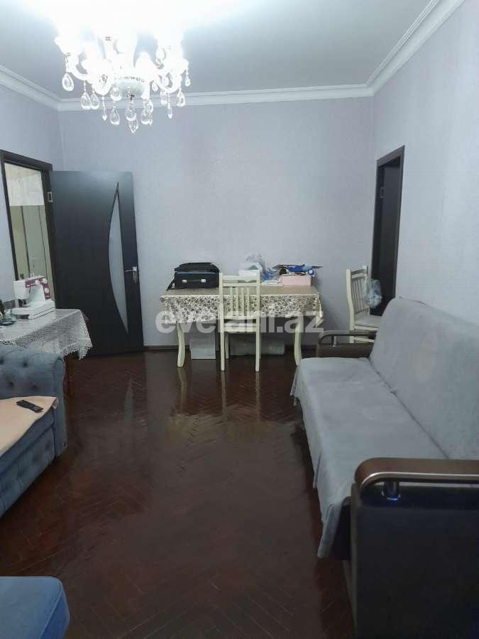 Satılır, köhnə tikili, 2 otaqlı, 43 m², Bakı, Yasamal r, İnşaatçılar m.