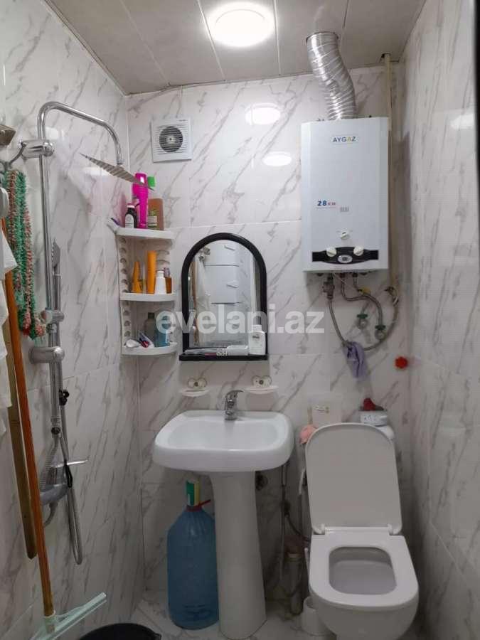 Satılır, köhnə tikili, 2 otaqlı, 43 m², Bakı, Yasamal r, İnşaatçılar m.