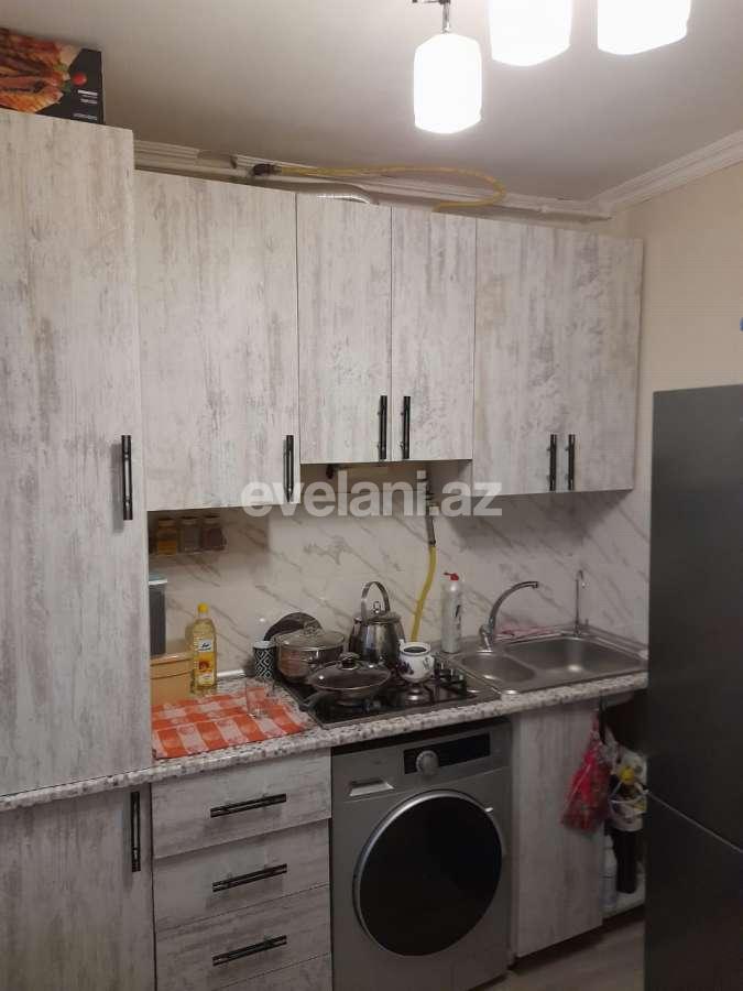 Satılır, köhnə tikili, 2 otaqlı, 43 m², Bakı, Yasamal r, İnşaatçılar m.