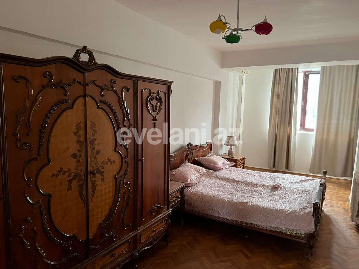 Rent, old building, 3 room, 70 m², Baku, Nasimi r, 28 may m.