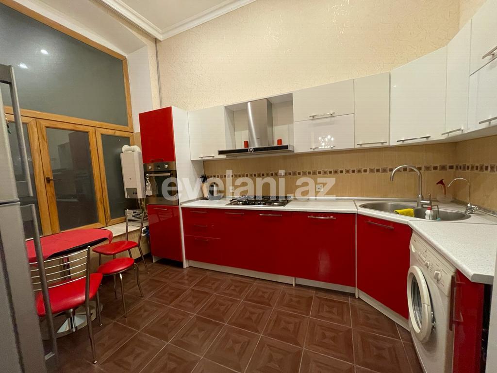 Kirayə verilir, köhnə tikili, 2 otaqlı, 90 m², Bakı, Səbail r, Sahil m.
