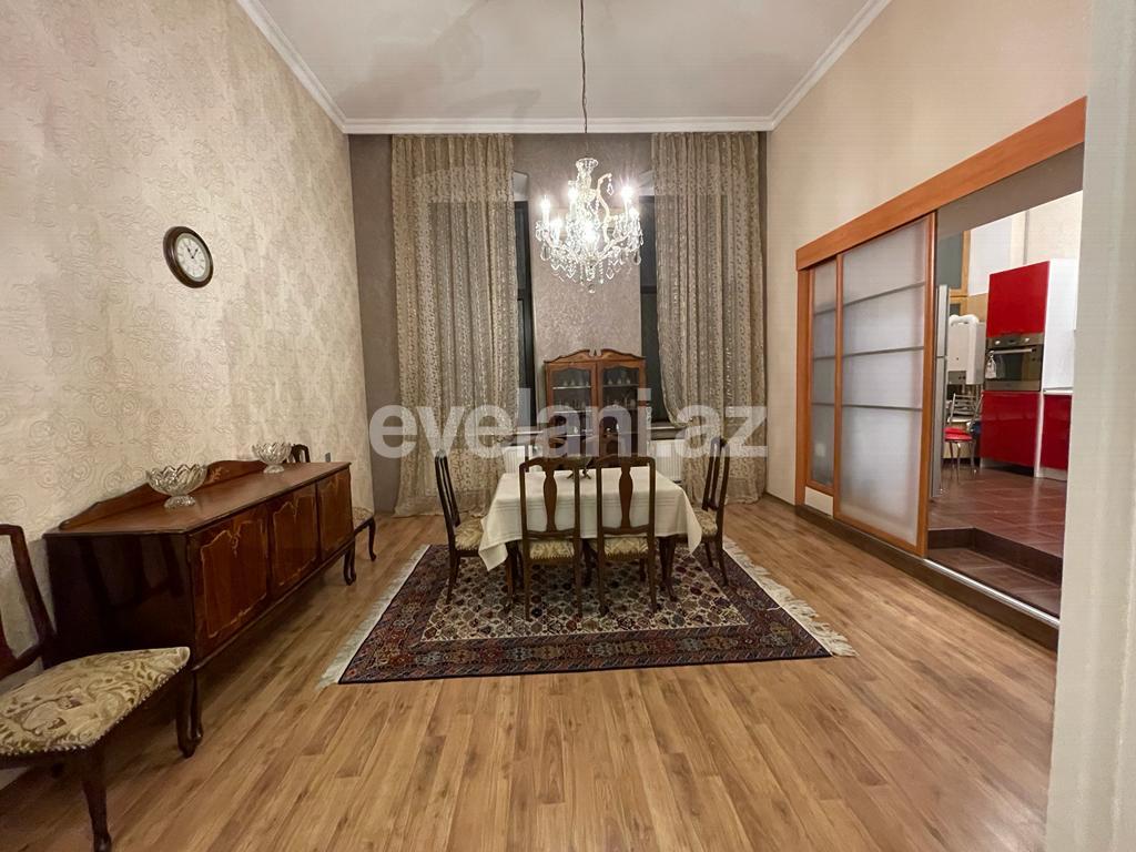 Kirayə verilir, köhnə tikili, 2 otaqlı, 90 m², Bakı, Səbail r, Sahil m.