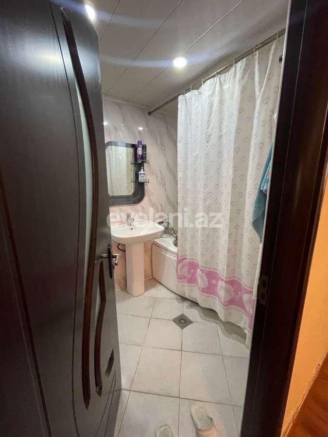 Satılır, köhnə tikili, 3 otaqlı, 140 m², Bakı, Binəqədi r, 9-cu mikrorayon q.