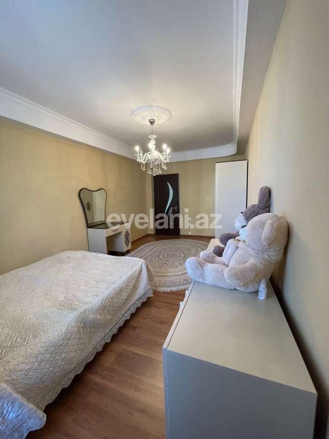 Satılır, köhnə tikili, 3 otaqlı, 140 m², Bakı, Binəqədi r, 9-cu mikrorayon q.