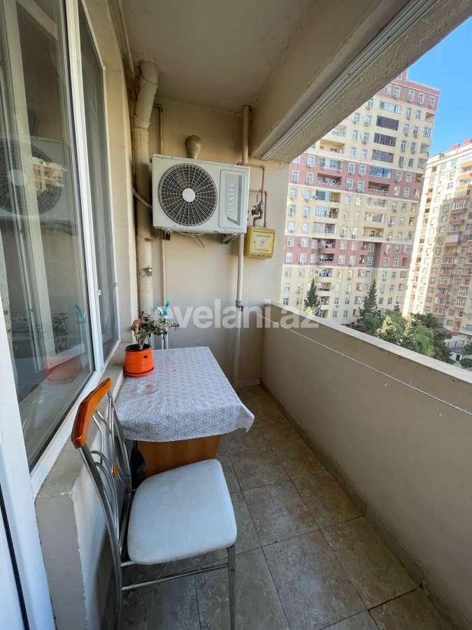 Satılır, köhnə tikili, 3 otaqlı, 140 m², Bakı, Binəqədi r, 9-cu mikrorayon q.