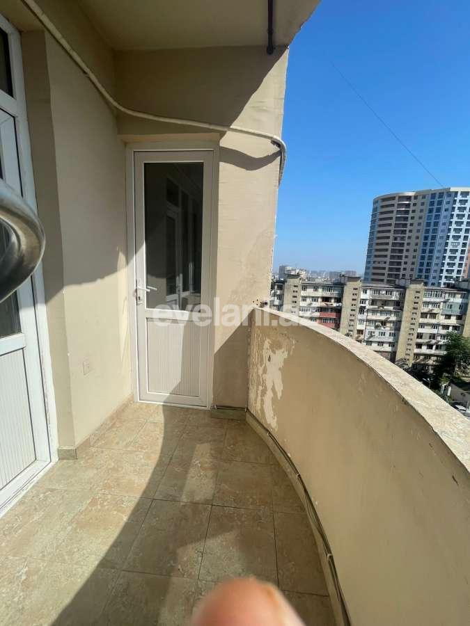 Satılır, köhnə tikili, 3 otaqlı, 140 m², Bakı, Binəqədi r, 9-cu mikrorayon q.