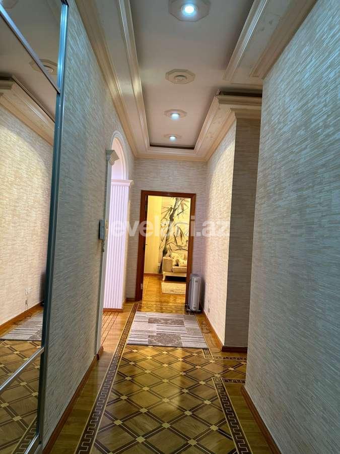 Сдаётся, вторичка, 3-комнаты, 120 m², Баку, Сабаильский r, Сахил m.