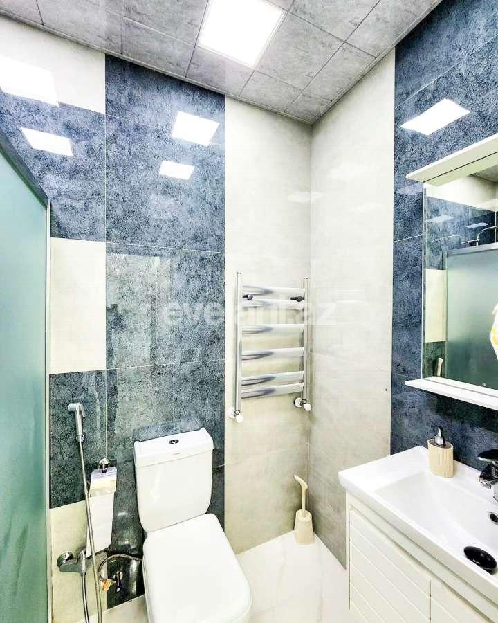 Satılır, yeni tikili, 2 otaqlı, 70 m², Bakı, Nizami r, Qara Qarayev m.