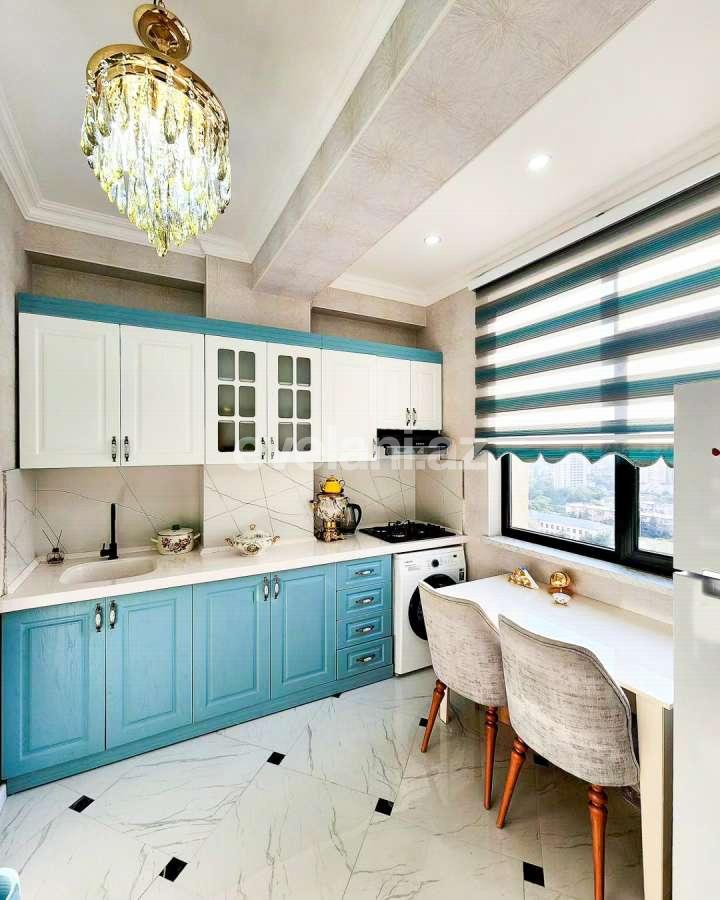 Satılır, yeni tikili, 2 otaqlı, 70 m², Bakı, Nizami r, Qara Qarayev m.