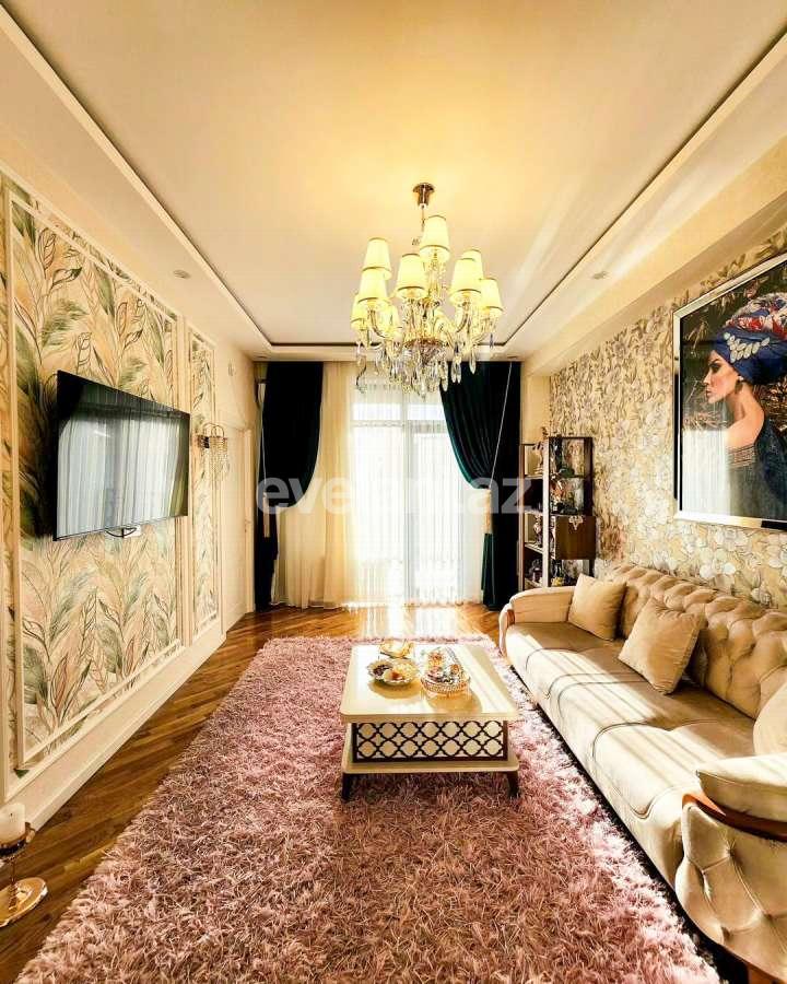 Satılır, yeni tikili, 2 otaqlı, 70 m², Bakı, Nizami r, Qara Qarayev m.