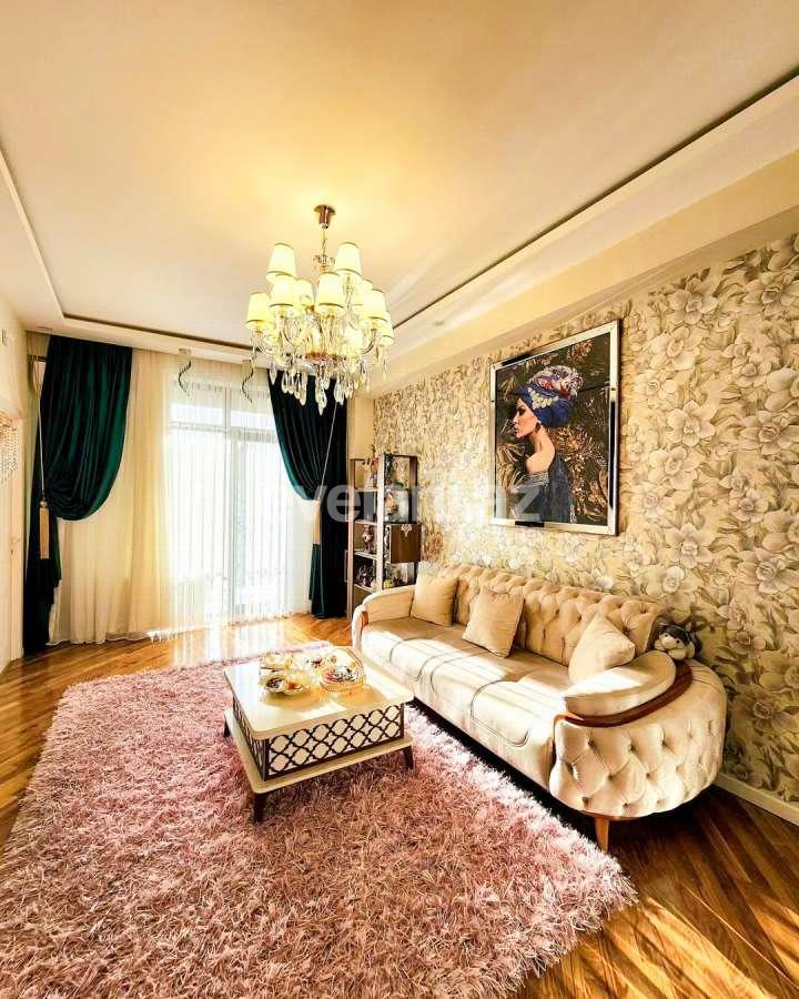 Satılır, yeni tikili, 2 otaqlı, 70 m², Bakı, Nizami r, Qara Qarayev m.