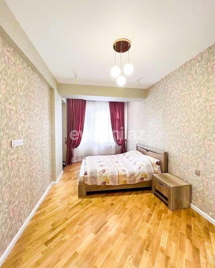 Satılır, yeni tikili, 4 otaqlı, 135.99 m², Bakı, Nizami r, 8-ci kilometr q, Neftçilər m.