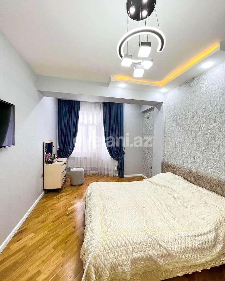 Satılır, yeni tikili, 4 otaqlı, 135.99 m², Bakı, Nizami r, 8-ci kilometr q, Neftçilər m.