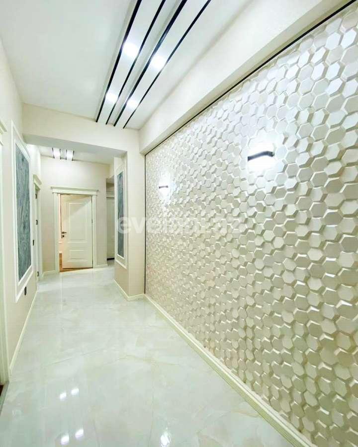 Satılır, yeni tikili, 3 otaqlı, 100 m², Bakı, Nizami r, Xalqlar Dostluğu m.