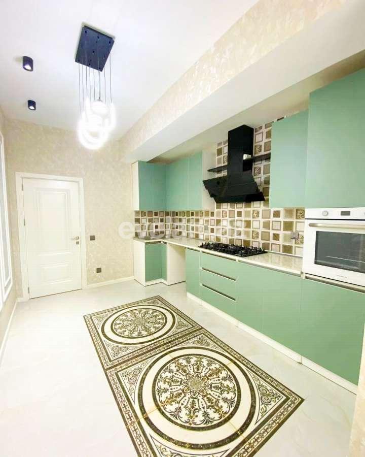 Satılır, yeni tikili, 3 otaqlı, 100 m², Bakı, Nizami r, Xalqlar Dostluğu m.