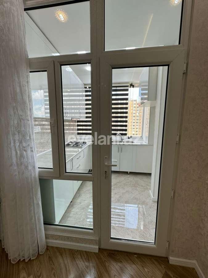 Satılır, yeni tikili, 3 otaqlı, 70 m², Bakı, Nizami r, 8-ci kilometr q, Qara Qarayev m.