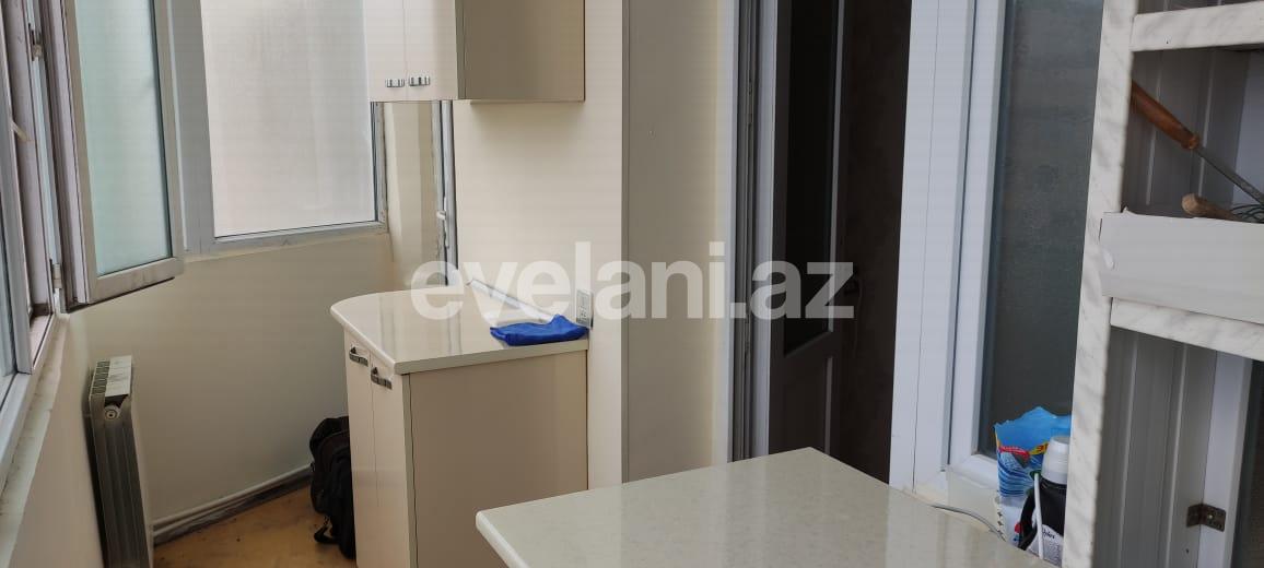Kirayə verilir, köhnə tikili, 3 otaqlı, 68 m², Bakı, Binəqədi r, 8-ci mikrorayon q, Azadlıq prospekti m.