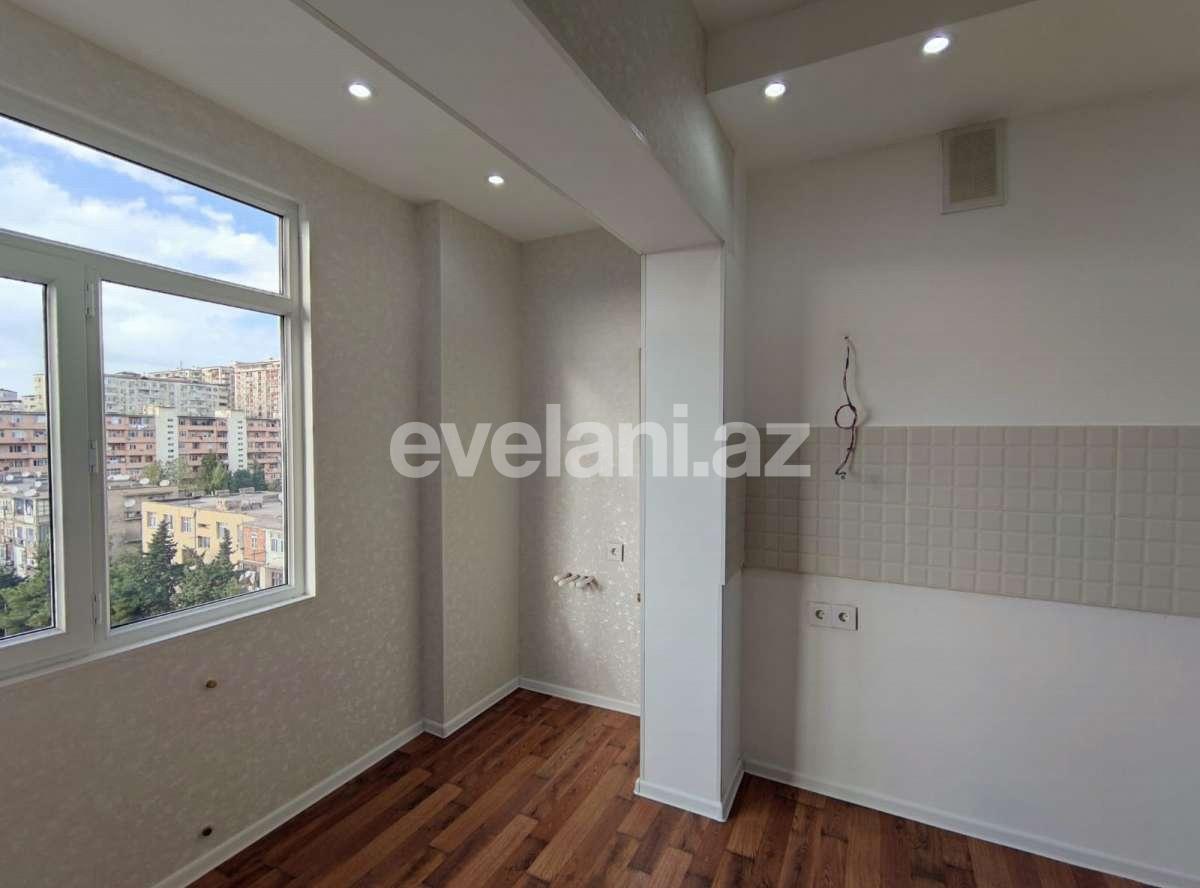 Satılır, köhnə tikili, 2 otaqlı, 40 m², Bakı, Nizami r, 8-ci kilometr q, Xalqlar Dostluğu m.