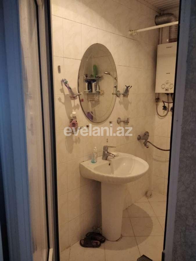 Rent, old building, 2 room, 70 m², Baku, Nizami r, Khalglar Doslugu m.