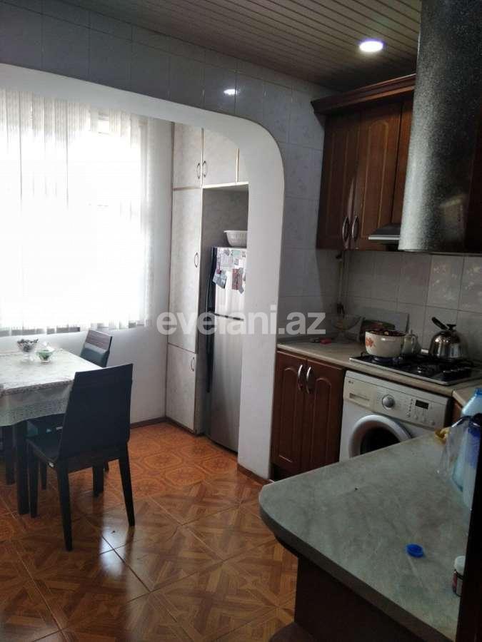 Rent, old building, 2 room, 70 m², Baku, Nizami r, Khalglar Doslugu m.