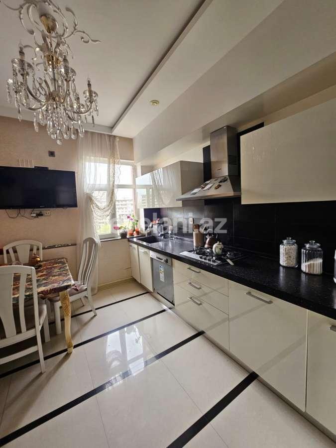 Продаётся, новостройка, 4-комнаты, 156 m², Баку, Бинагадинский r, 8-й микрорайон p.